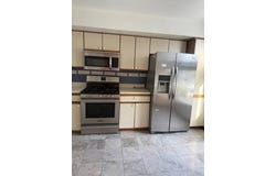 75 Benjamin Dr, Staten Island, NY 10303