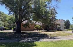 1 Elmwood Circle, Pine Bluff, AR 71603