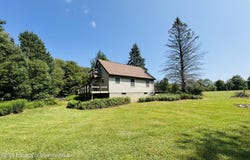 1477 Chipmunk Road, Thompson, PA 18465