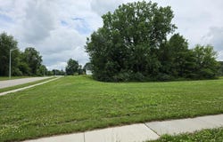 5101 Foxhall Lane, Springfield, IL 62712