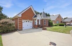 516 Leston Gilbert Drive, Kernersville, NC 27284
