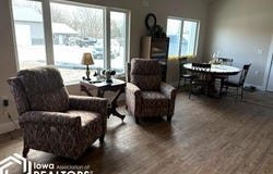 113 S Oaks Drive, Algona, IA 50511