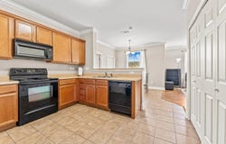 900 Dean Lee Dr, Baton Rouge, LA 70820