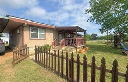 1415 Bee LN, Tow, TX 78672