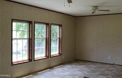 402 Beeline Road, Duffield, VA 24244