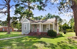 302 S Caswell Street, La Grange, NC 28551