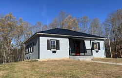 2654 Pinhook Rd, Peterstown, WV 24963