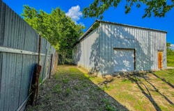 144 Old Bastrop Rd, Cedar Creek, TX 78612