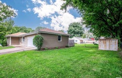2800 FONDULAC Drive, East Peoria, IL 61611