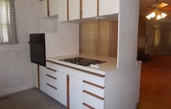 912 N Tivy St, Kerrville, TX 78028