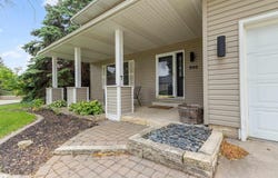 900 Knollwood Lane, Mason City, IA 50401