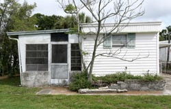 714 DRIFTWOOD LANE, TARPON SPRINGS, FL 34689