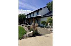 910 Lakeshore Drive, Lakeside, IA 50588
