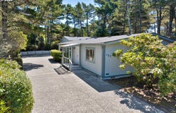 1601 RHODODENDRON DR, Florence, OR 97439