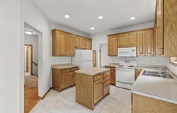 2750 Park View Court, Little Canada, MN 55117