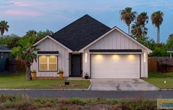 173 Torrey Pines Rd., Laguna Vista, TX 78578
