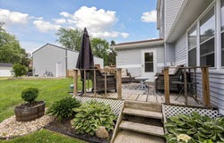 661 W Jefferson Street, Warsaw, IN 46580-2558