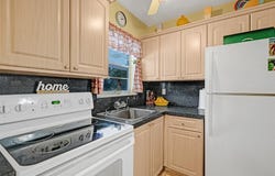 2475 W Golf Boulevard, Pompano Beach, FL 33064