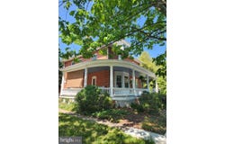 328 N BRADFORD STREET, DOVER, DE 19904