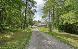 250 Grace Lane, Crossville, TN 38555