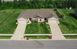 371 B S Boo Road, Burns Harbor, IN 46304