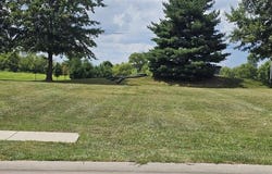 3621 S Arbor Lake Drive, Edwardsville, IL 62025