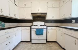 936 Pine Street, Miami, OK 74354