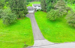 13228 Boulder Glen Drive, Chesterland, OH 44026