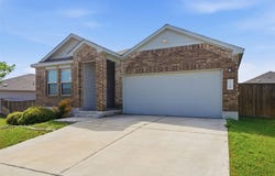 116 Cosmos Ln, Jarrell, TX 76537