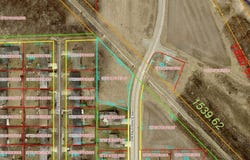 73 Emerald Point, Muncie, IN 47303