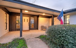 6569 Cutoff RD, Round Top, TX 78940