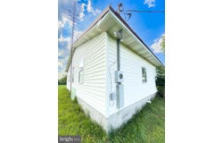11101 WINCHESTER GRADE ROAD, BERKELEY SPRINGS, WV 25411
