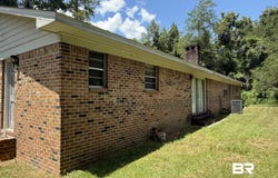 2807 Pea Ridge Road, Brewton, AL 36426
