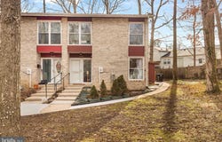 8585 SEASONS WAY, LANHAM, MD 20706