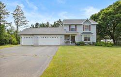 2100 OK BLUFF CIRCLE, Plover, WI 54467