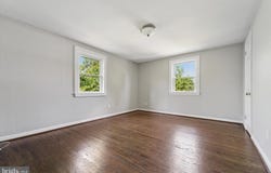 2111 DELMAR DRIVE, FOLCROFT, PA 19032
