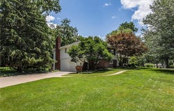 8217 Dearborn Drive, Prairie Village, KS 66208