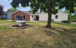103 Deep    Water Court, Geneva, IN 46740