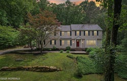 11 Delwood Road, Chester Twp, NJ 07930