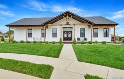 108 Baileys Court, Highland, IL 62249