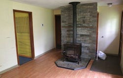 12532 Lake Drive, Burton, OH 44021
