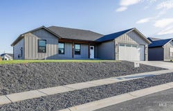 1730 Golden Hills Drive, Lewiston, ID 83501