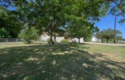 2202 Dawn DR, Georgetown, TX 78628