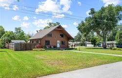 2810 PINE AVENUE, APOPKA, FL 32703