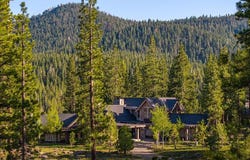 8161 Valhalla Drive, Truckee, CA 96161