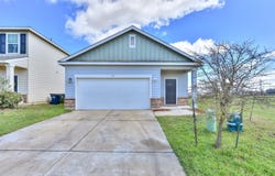 109 Helios Dr, Jarrell, TX 76537