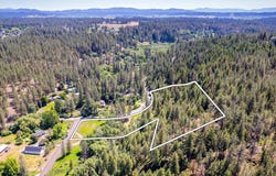 2126 E LEONA Dr, Spokane, WA 99208