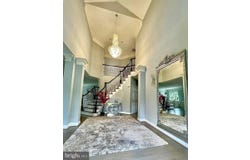 401 WALKER ROAD, GREAT FALLS, VA 22066