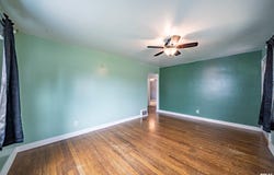 1215 E LONDON Avenue, Peoria Heights, IL 61616