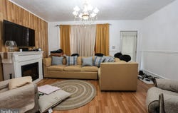 300 S 2ND Street, SAINT CLAIR, PA 17970